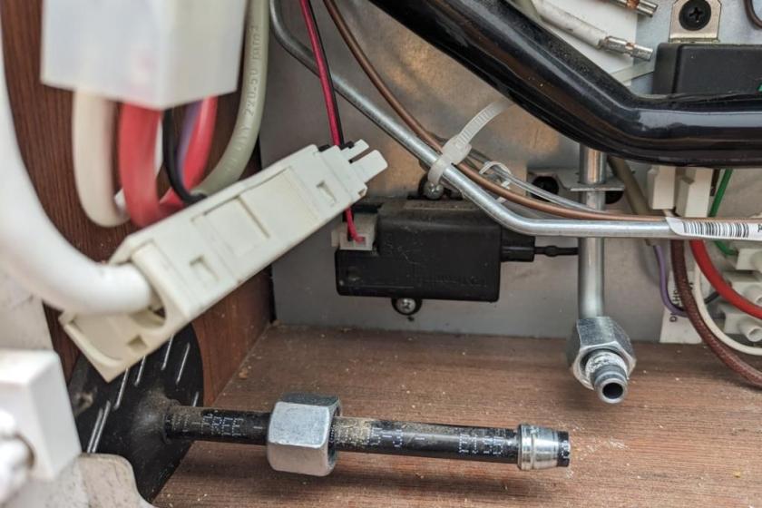 2. Gasleitung entfernen